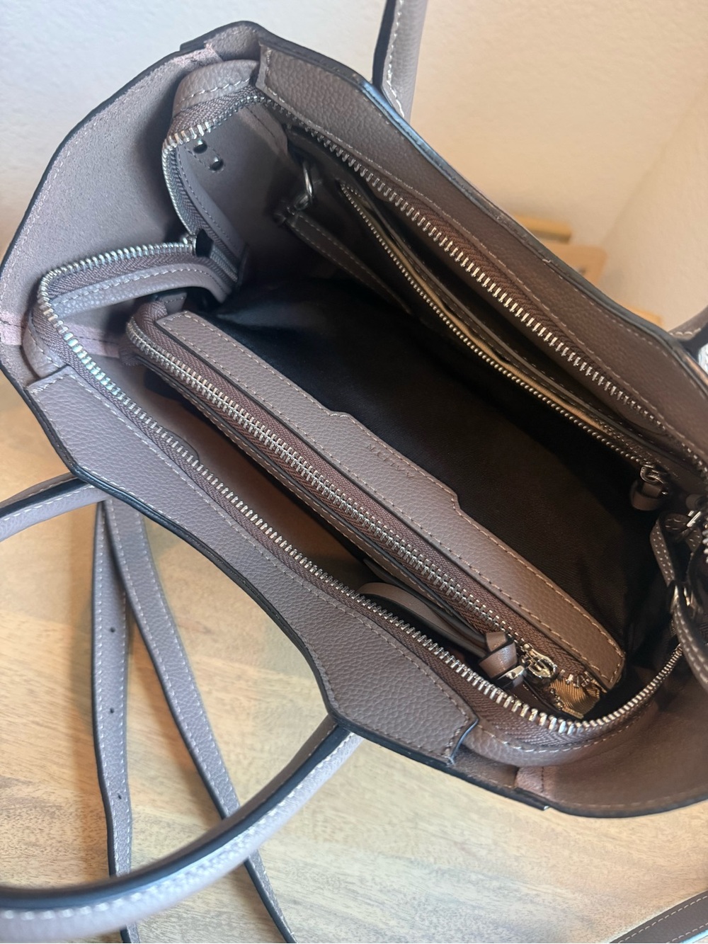AALLYN Lilly Leather Satchel in Woodberry with Detachable Strap - Picture 5 of 5